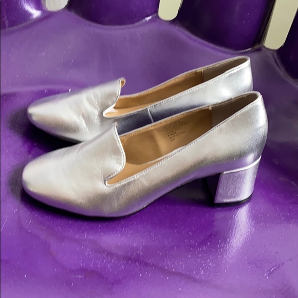 Banana Republic Metallic Silver Block Heel Loafer - Picture 2 of 12